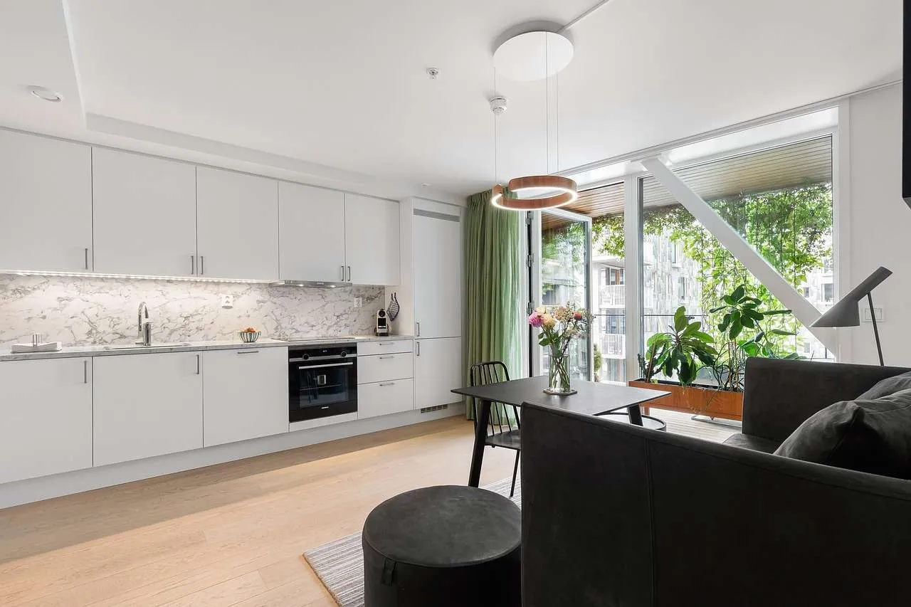 Home Window Tinting: Protect, Save, and Comfort